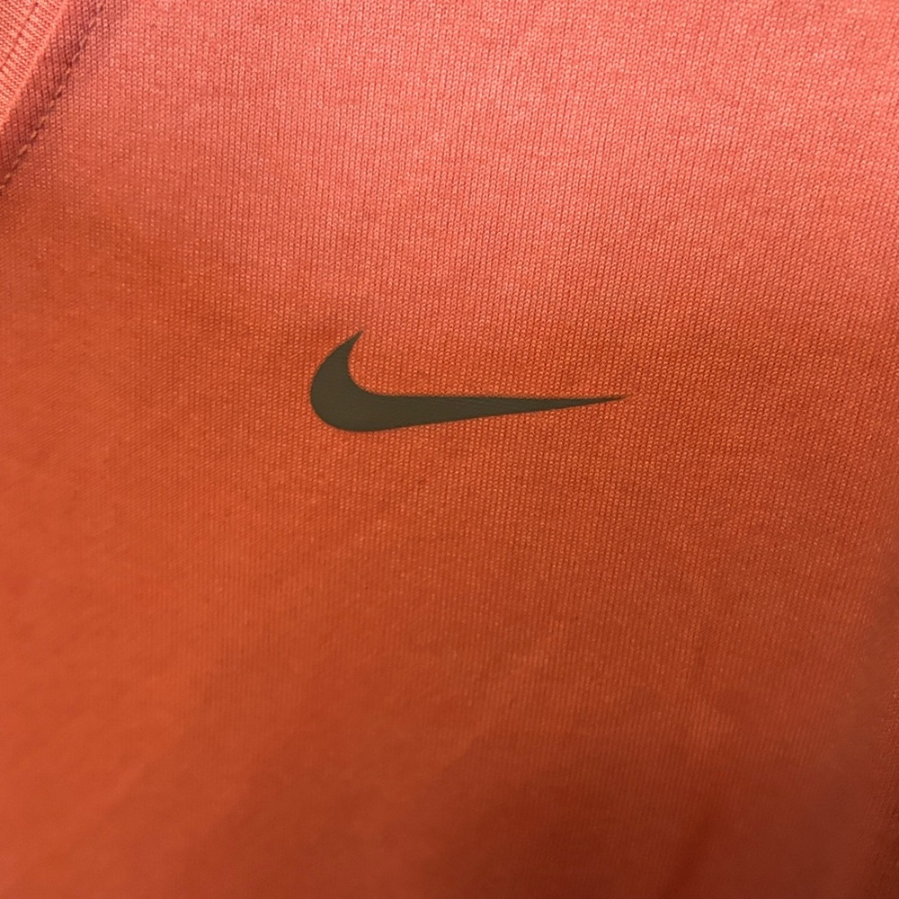 Nike Women's Short Sleeve Coral Tee - Picture 4 of 4